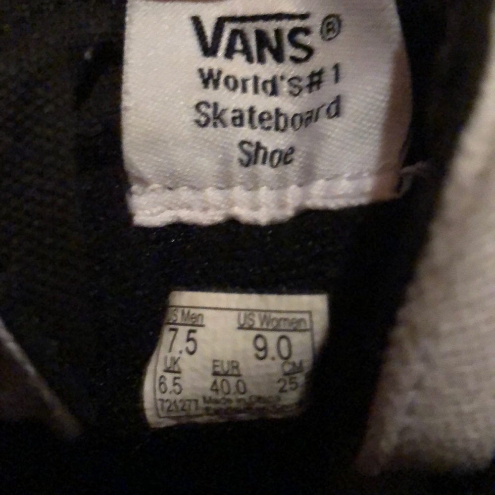 Vans - Picture 2 of 3